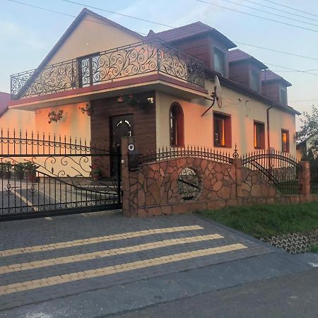 Apartamenty U Maksa Krzywcza Dış mekan fotoğraf